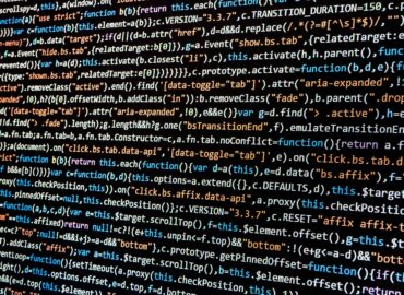 Cómo Elegir el Curso de Desarrollo de Software Adecuado para Avanzar en tu Carrera